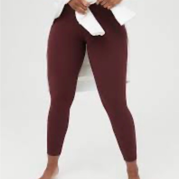 Aerie | Offline Real Me 7/8 Maroon Leggings - Picture 5 of 10